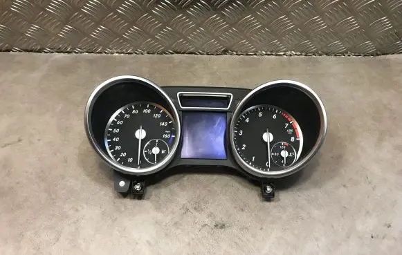 Mercedes-Benz GL X166 Speedometer (instrument cluster) A1669003406