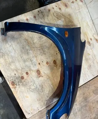 Chrysler Grand Voyager IV Fender