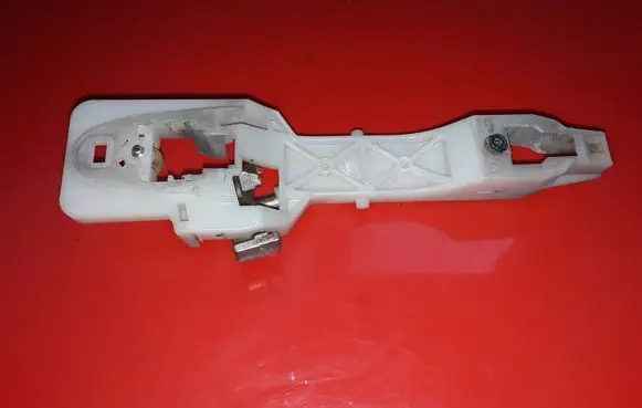 Rear door exterior handle/bracket