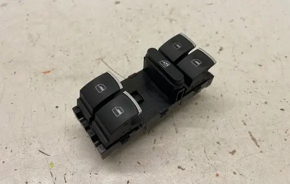 Volkswagen Touran II Electric window control switch 5K4959857