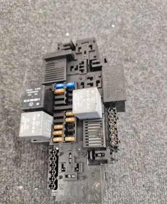 Mercedes-Benz GLC X253 C253 Fuse module A2229063202
