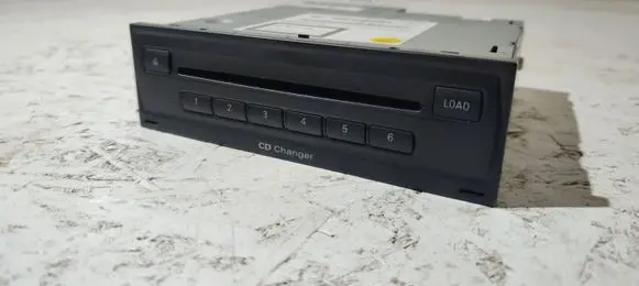 Audi A6 S6 C7 4G CD/DVD changer 8X0035110A