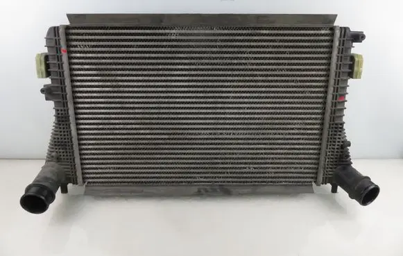 Volkswagen PASSAT B6 Intercooler radiator 3C0145805AD