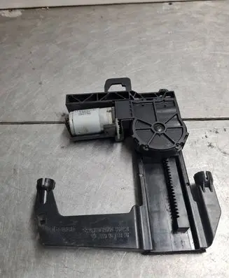 Mercedes-Benz CLS C219 Seat adjustment motor 114454103 1005700026