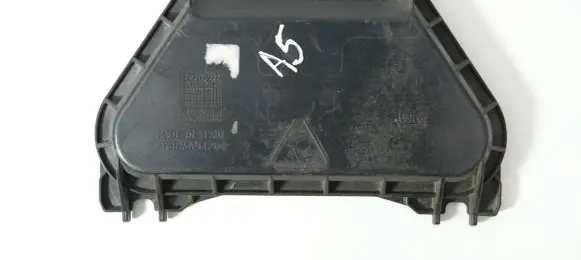 Audi A5 8T 8F Headlight/headlamp dust cover