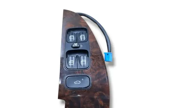 Mercedes-Benz C W203 Electric window control switch A2038210679