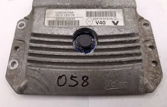 Renault Scenic III - Grand scenic III Engine control unit/module V29005278A 237100263R 237100131R