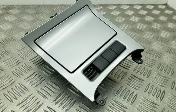 Ashtray (front)