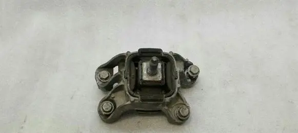 Mini Cooper Countryman R60 Gearbox mount 6784355