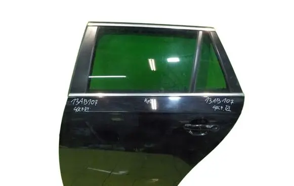 Volkswagen Golf VI Rear door 