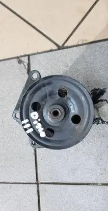 Land Rover Discovery 3 - LR3 Power steering pump QVB500660