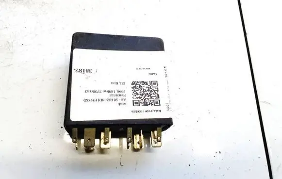 Audi A4 S4 B5 8D Other relay 4a0919471 5kg006568-00