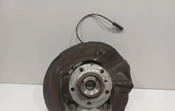 BMW X3 F25 Front wheel hub spindle knuckle 6787679