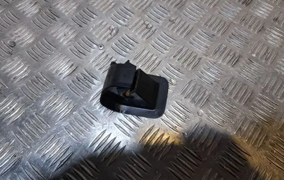 Audi A3 S3 8V ISOFIX cover 8V0887233A 8V0887233