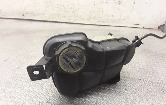 Volvo V70 Coolant expansion tank/reservoir 