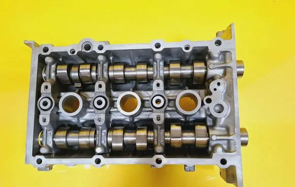 Volkswagen Polo IV 9N3 Rocker cam cover 03E103475H