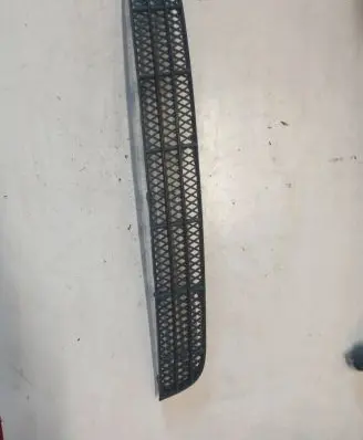 Volvo XC90 Front bumper lower grill 08662997