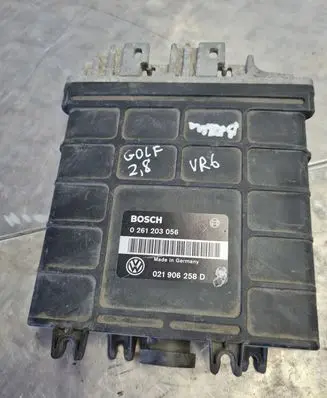 Volkswagen Golf III Engine control unit/module 0261203056 021906258D