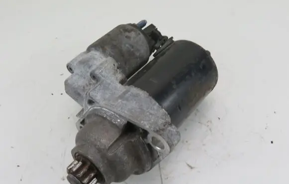 Seat Altea Starter motor 0001120408