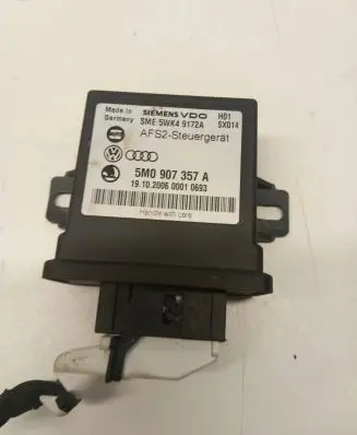 Volkswagen PASSAT B6 Light module LCM 5M0907357A 5WK49172A