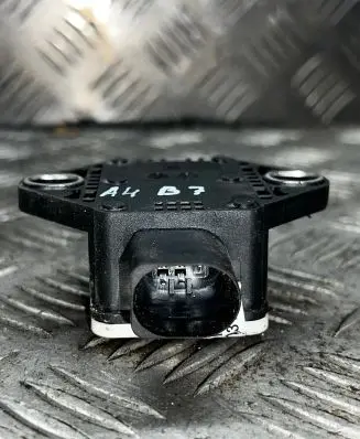 Audi A4 S4 B7 8E 8H ESP acceleration yaw rate sensor 8E0907637B