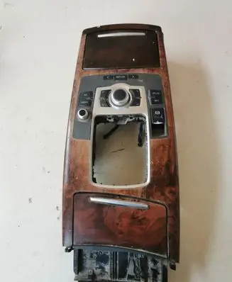 Audi A6 S6 C6 4F Center console T0021886