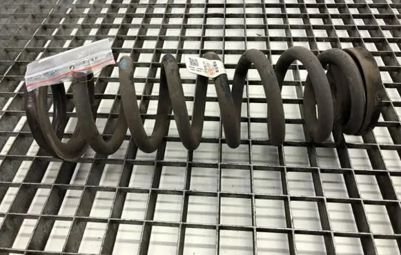Hyundai i40 Rear coil spring 55350-3Z850