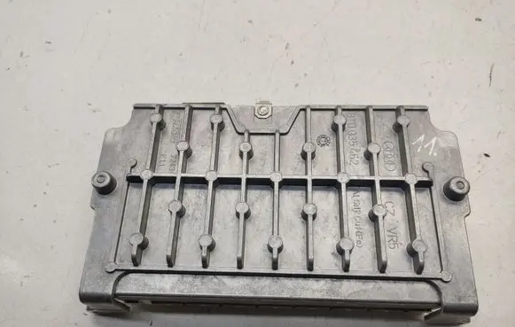 Audi A5 8T 8F MMI control unit 8T0035462