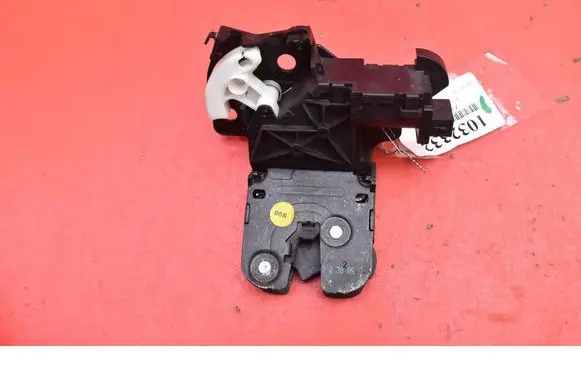 Audi A6 Allroad C5 Tailgate/trunk/boot lock/catch/latch 8P4827505B