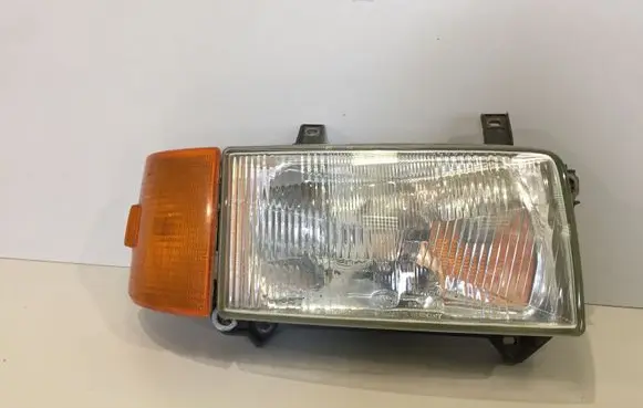 Volkswagen Transporter - Caravelle T4 Headlight/headlamp 701953050B 136406 3021360244438