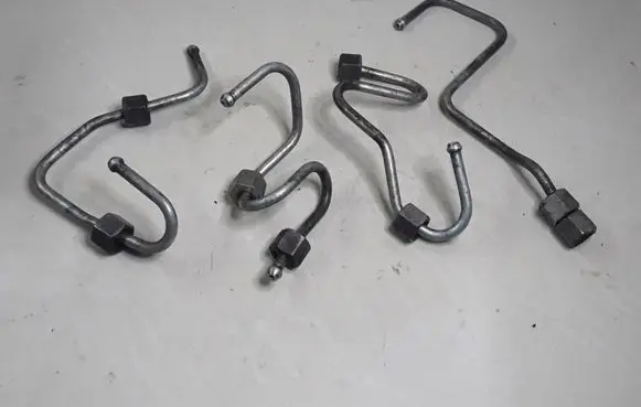 Renault Megane II Fuel injector supply line/pipe 