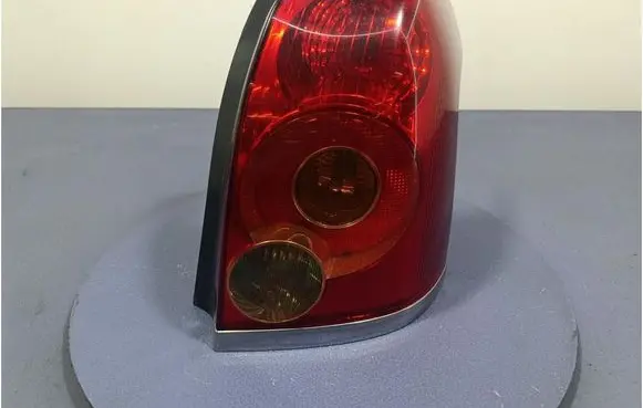 Toyota Avensis Verso Rear/tail lights