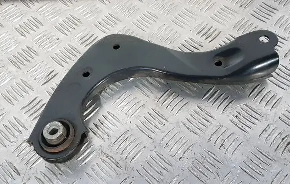 Toyota Prius (XW50) Rear upper control arm/wishbone