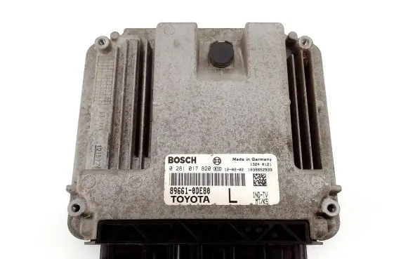 Toyota Yaris Engine control unit/module 896610DE80