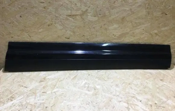Porsche Cayenne (9Y0 9Y3) Trim molding 95855978813G2X 7p5837788m