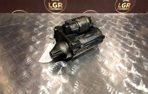 Citroen C4 I Starter motor 9645100680