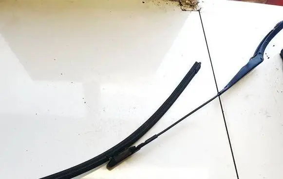 MG HS Front wiper blade arm 10577703