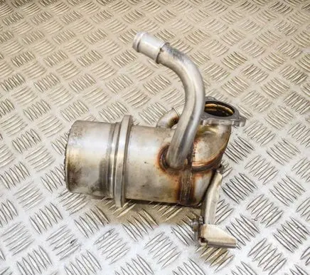 Volkswagen Tiguan EGR valve cooler 04L131512BR