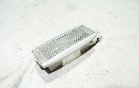 Volkswagen PASSAT B5.5 Other interior light 3B0947113