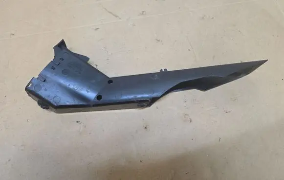 Volkswagen PASSAT B6 Other engine bay part 3C0201961A