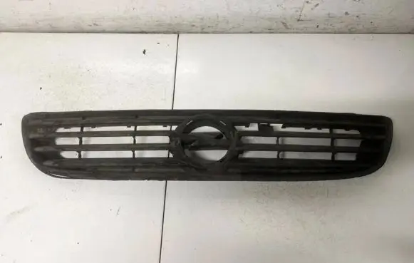 Opel Zafira A Front grill 90580679