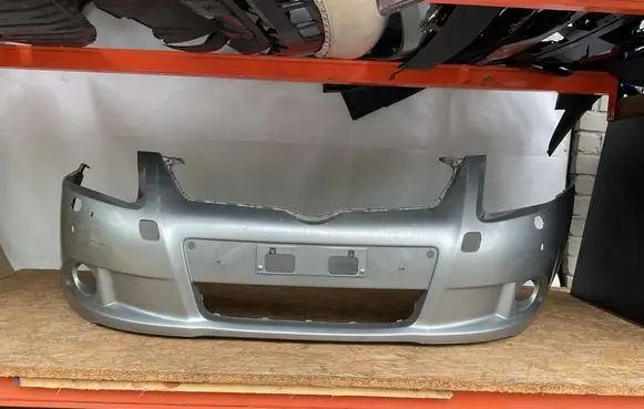 Toyota Avensis T270 Front bumper 5211905190 6211905200