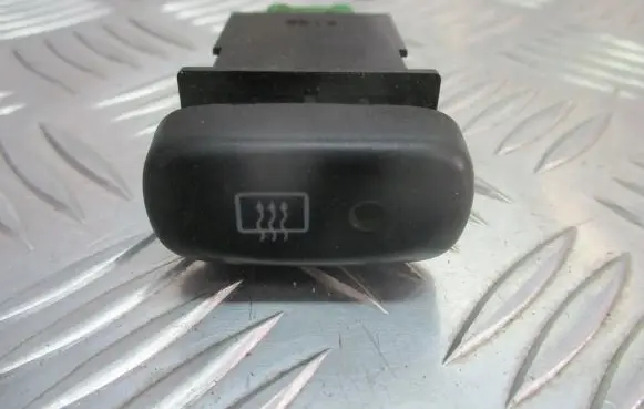 Suzuki Baleno EG Windscreen/window heater switch