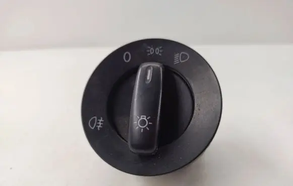 Volkswagen Caddy Light switch 1K0941431BB
