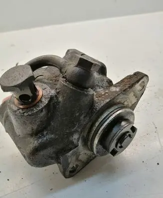 Renault Master II Power steering pump 7700300535