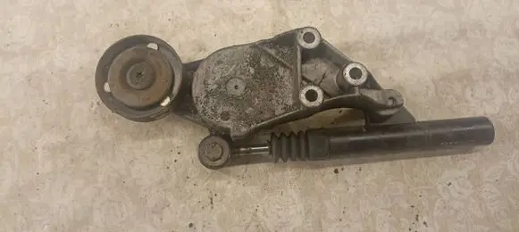 Volkswagen Golf IV Alternator belt tensioner 038145284 038903315C 9386KF1080