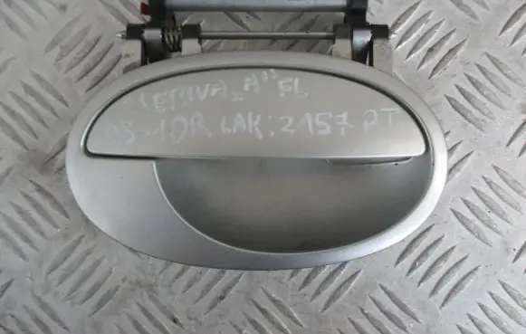 Opel Meriva A Rear door exterior handle