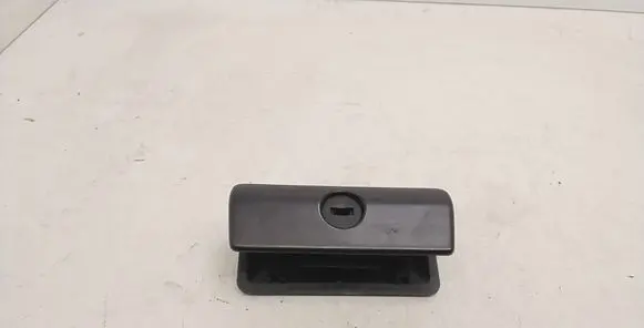 BMW 5 E39 Glove box handle