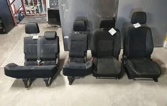 Mitsubishi Pajero Seat set 3 DRZWIOWY