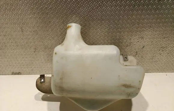 Windshield washer fluid reservoir/tank